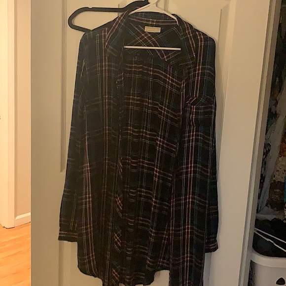 BobbieBrooks plaid button down - Picture 1 of 2